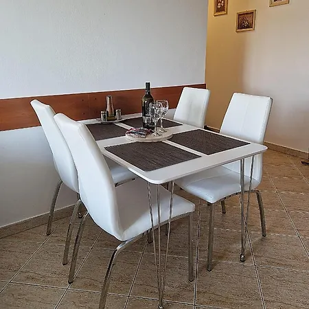 Apartman Supetar * Supetar